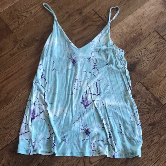 Tank - Picture 4 of 4